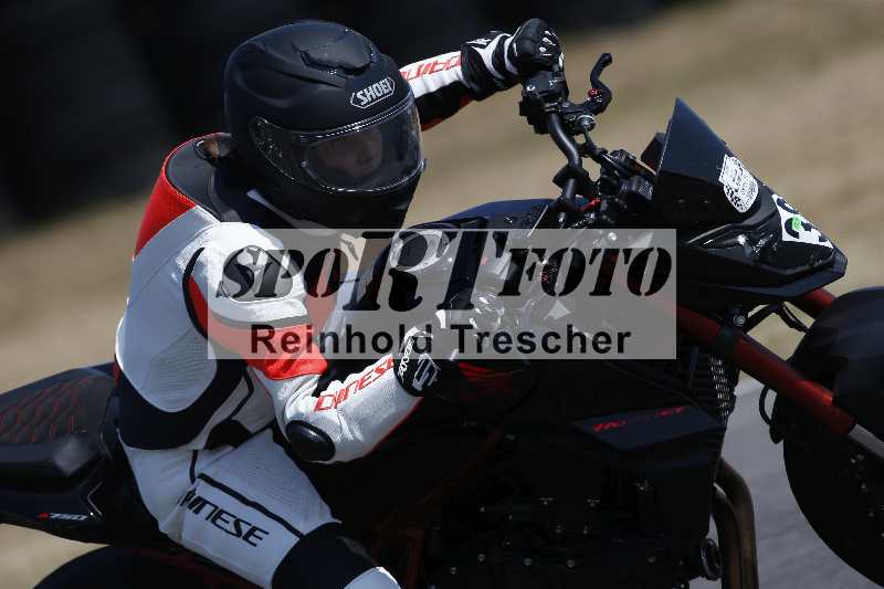 Archiv-2023/28 05.06.2023 Moto Club Anneau du Rhin/blanc-novice/38